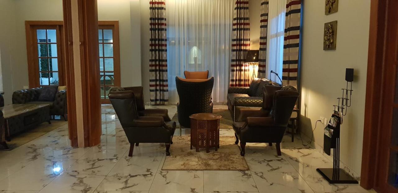 Silver Palm Hotel Аруша Экстерьер фото